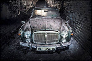 00006291-vintage-cars-in-a-tunnel-of-liverpool-01-320